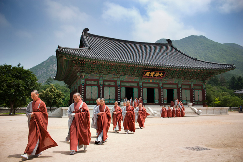 korea zen monastery temple unmunsa nuns 